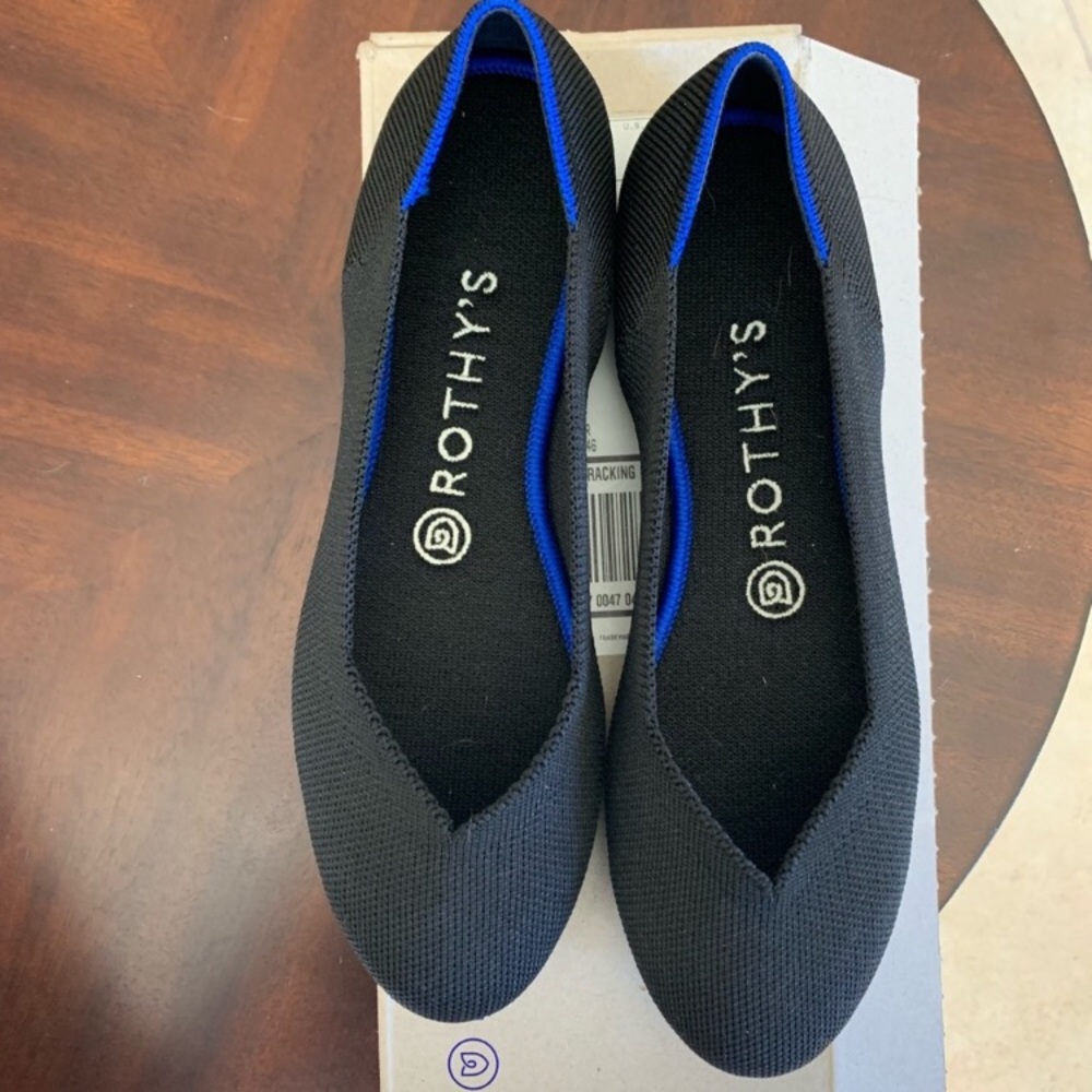 Rothys size 7.5 only been worn a few times